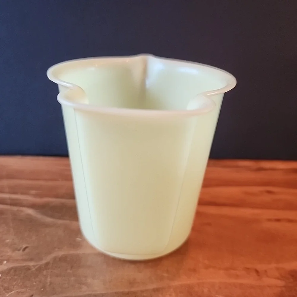 Vintage Tupperware Yellow Plastic Creamer Pitcher No‎ Lid Replacement 574-4